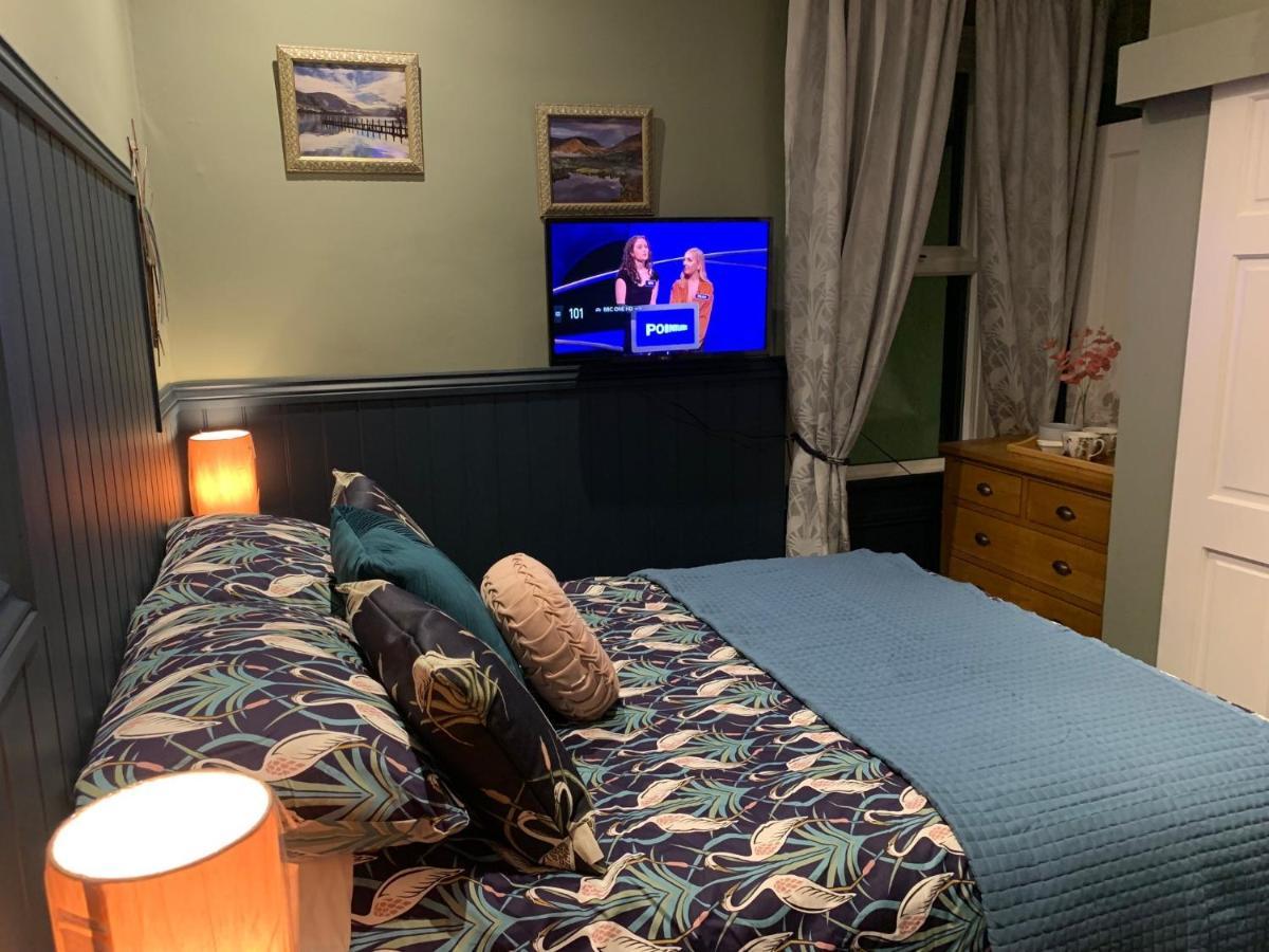 פנרית' Cornerhouse Guesthouse מראה חיצוני תמונה