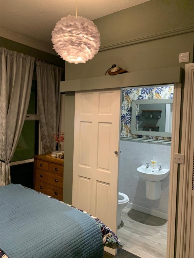 פנרית' Cornerhouse Guesthouse מראה חיצוני תמונה