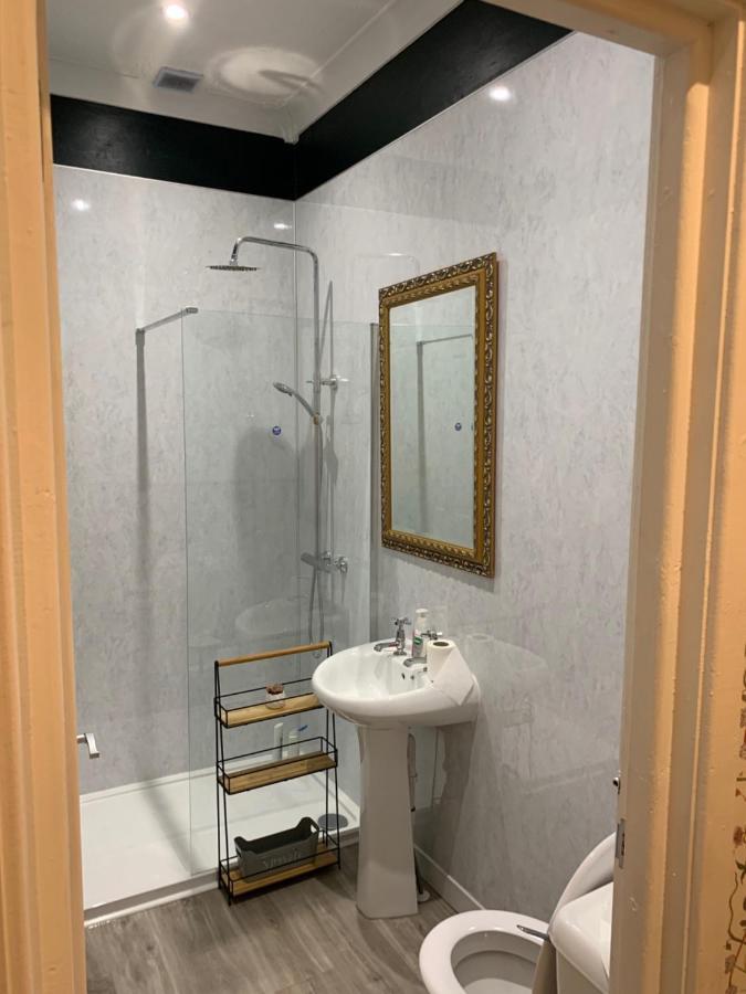 פנרית' Cornerhouse Guesthouse מראה חיצוני תמונה